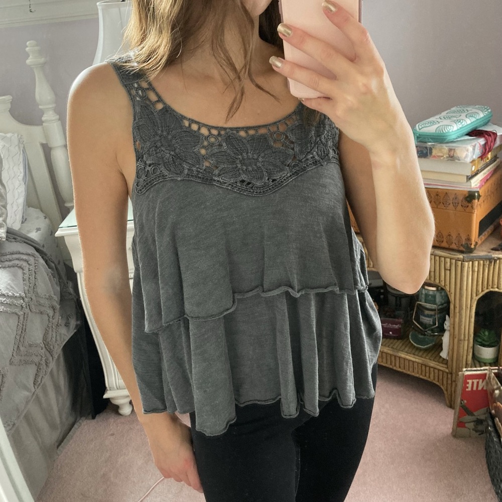 Gray top